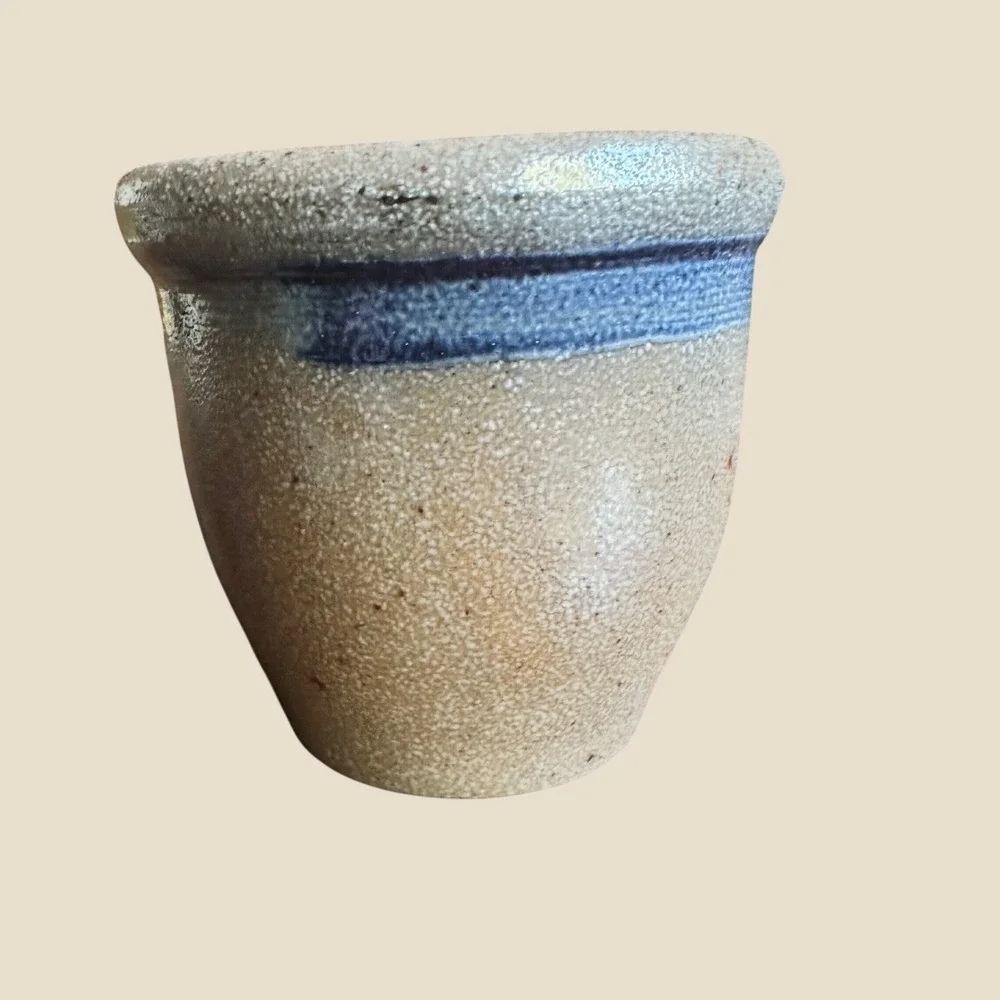 Rowe Pottery Works Crock 1991 Gray Blue Salt Glaze Stoneware‎ Bird Small 3.5in